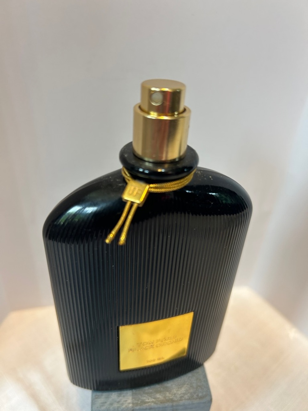 Tom Ford Black orchid eau de perfume. 100 ml.  3.4 oz - Picture 3 of 3